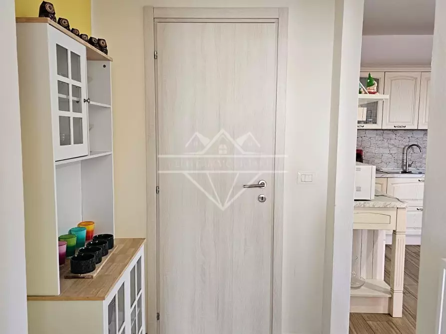 Immagine 29 di Appartamento in vendita  a Carrara