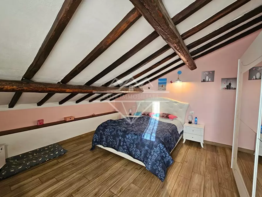 Immagine 16 di Appartamento in vendita  a Carrara