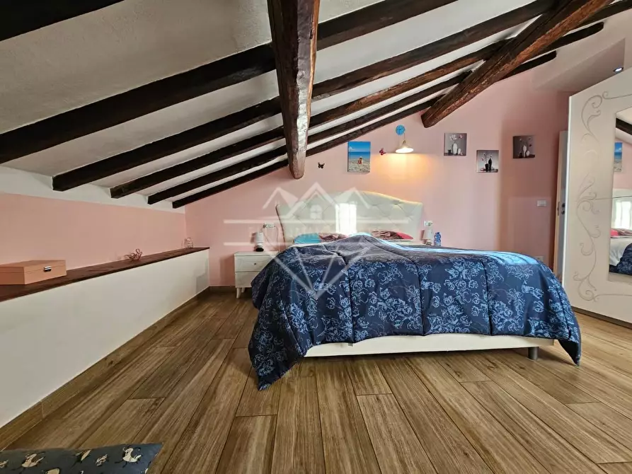 Immagine 14 di Appartamento in vendita  a Carrara