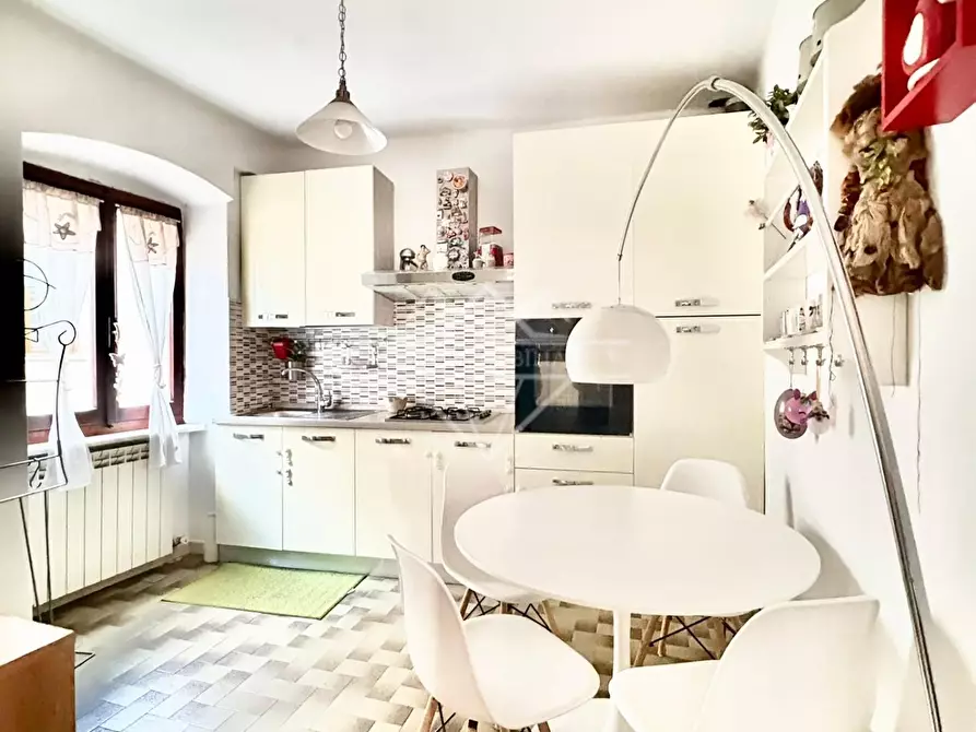 Immagine 2 di Terratetto in vendita  a Carrara