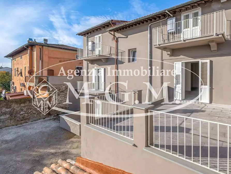 Immagine 22 di Appartamento in vendita  a Bientina