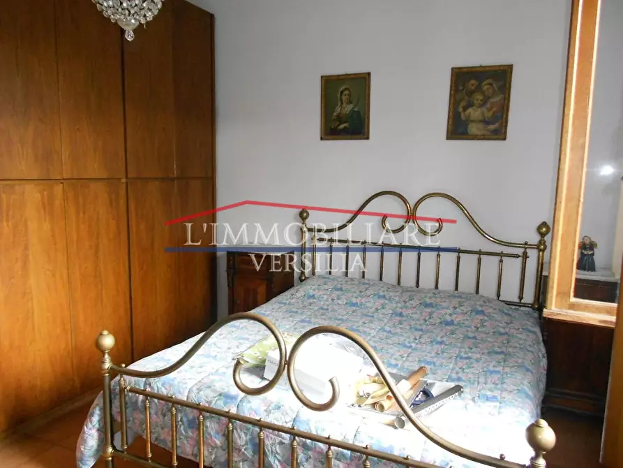 Immagine 20 di Casa indipendente in vendita  a Massa