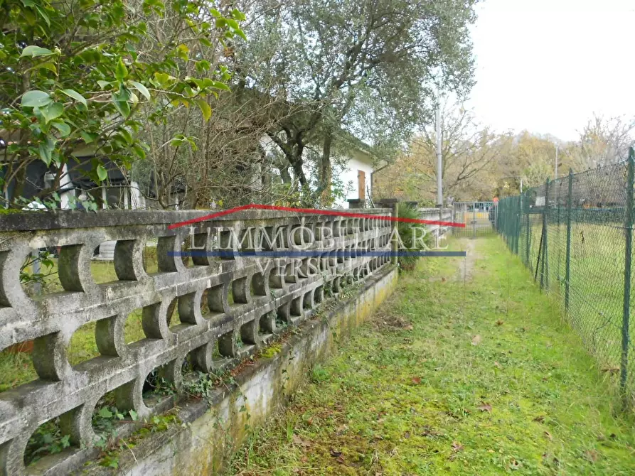 Immagine 46 di Casa indipendente in vendita  a Massa