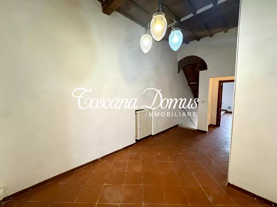 Immagine 5 di Appartamento in vendita  a Siena