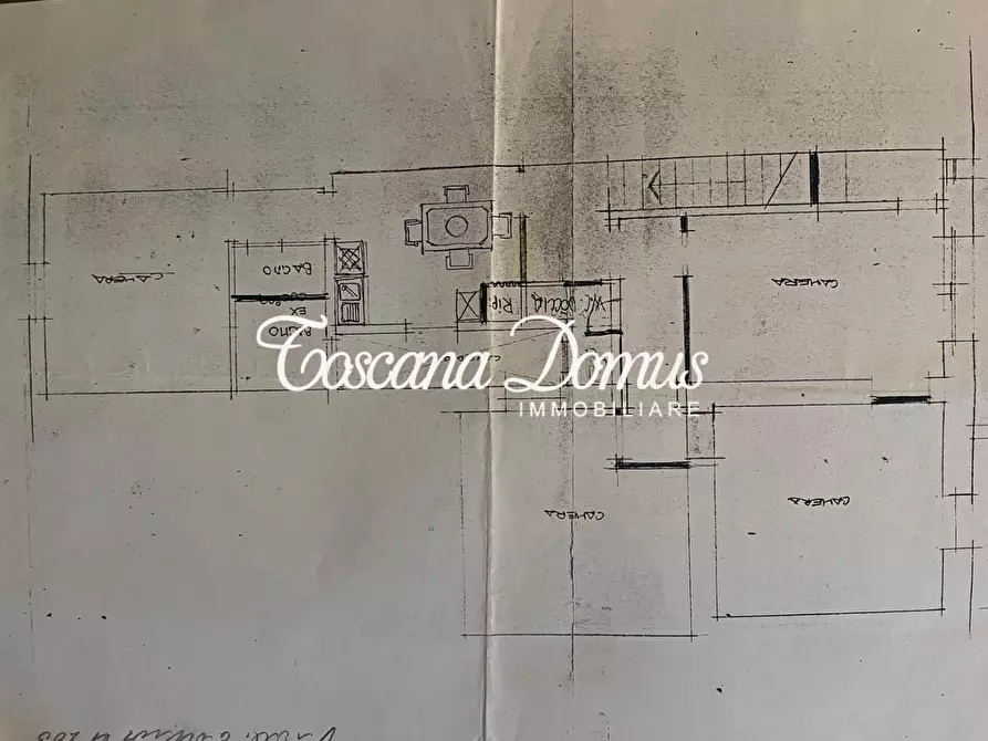 Immagine 17 di Appartamento in vendita  a Siena