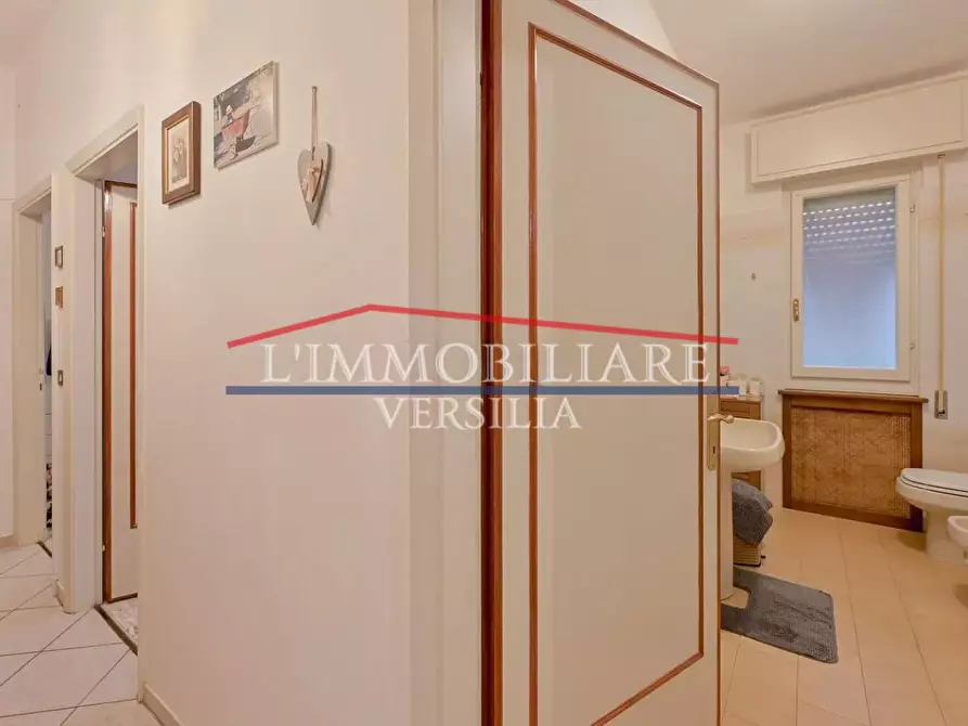 Immagine 24 di Casa quadrifamiliare in vendita  a Seravezza