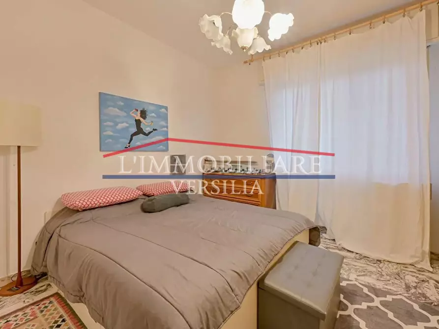 Immagine 23 di Casa quadrifamiliare in vendita  a Seravezza