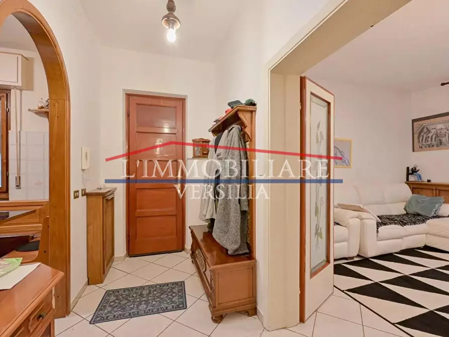 Immagine 16 di Casa quadrifamiliare in vendita  a Seravezza