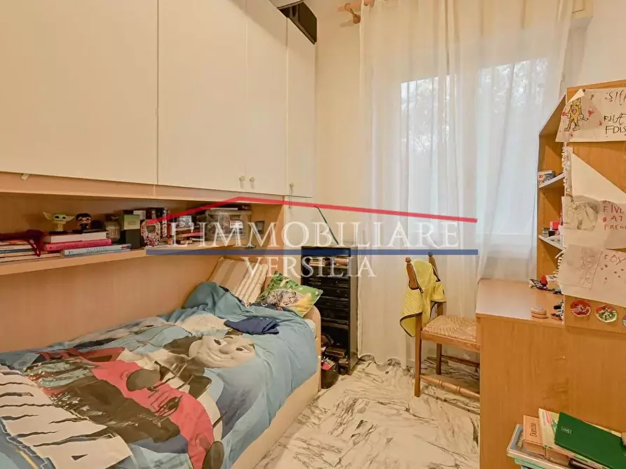 Immagine 28 di Casa quadrifamiliare in vendita  a Seravezza