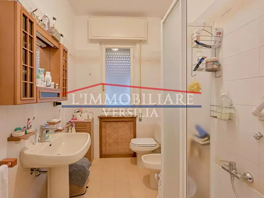 Immagine 25 di Casa quadrifamiliare in vendita  a Seravezza
