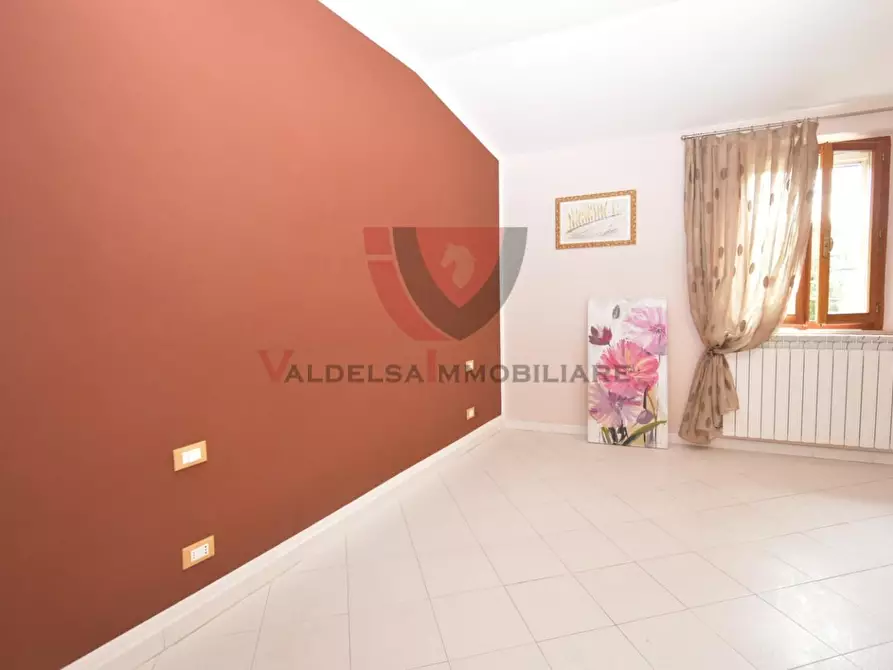 Immagine 15 di Appartamento in vendita  a Colle Di Val D'elsa