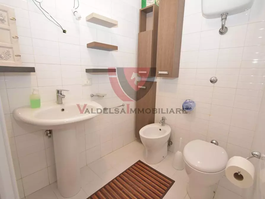 Immagine 24 di Appartamento in vendita  a Colle Di Val D'elsa