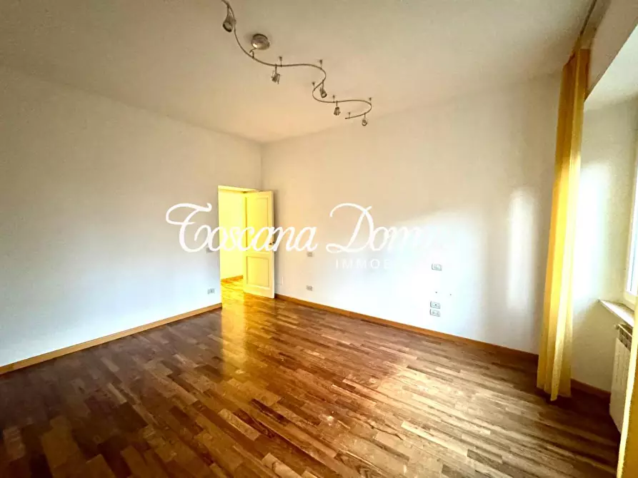 Immagine 16 di Appartamento in vendita  a Siena