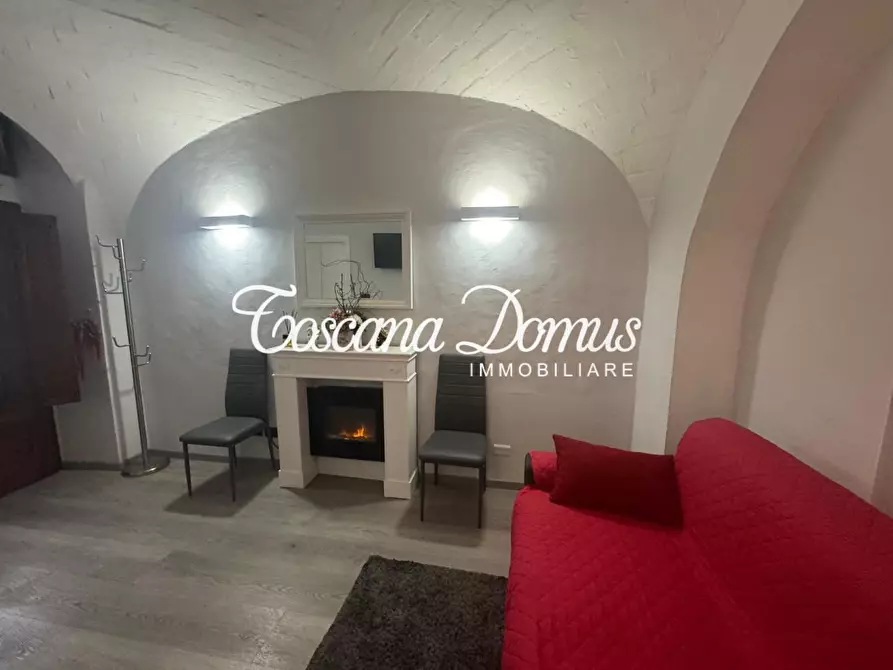 Immagine 4 di Appartamento in vendita  a Siena