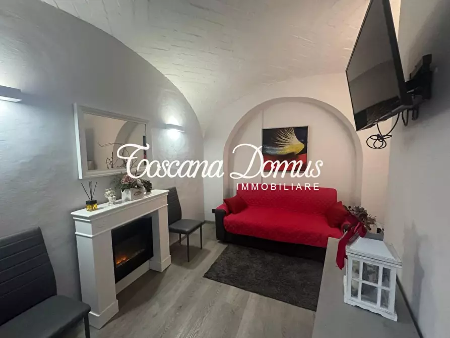 Immagine 3 di Appartamento in vendita  a Siena