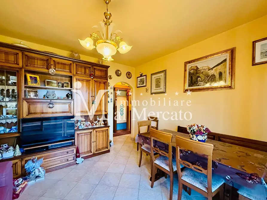 Immagine 17 di Appartamento in vendita  a Viareggio