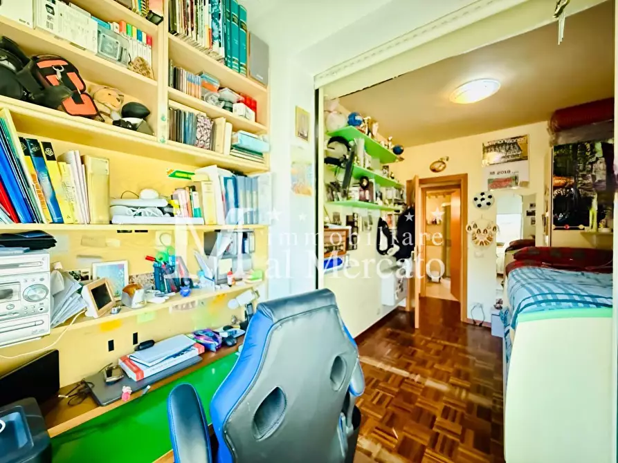 Immagine 29 di Appartamento in vendita  a Viareggio