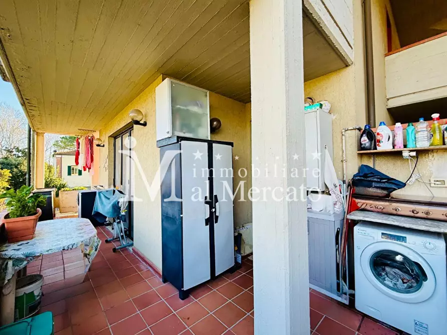 Immagine 7 di Appartamento in vendita  a Viareggio