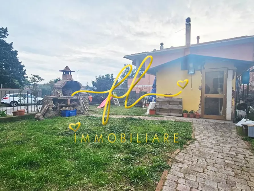 Immagine 14 di Appartamento in vendita  a Castellina Marittima