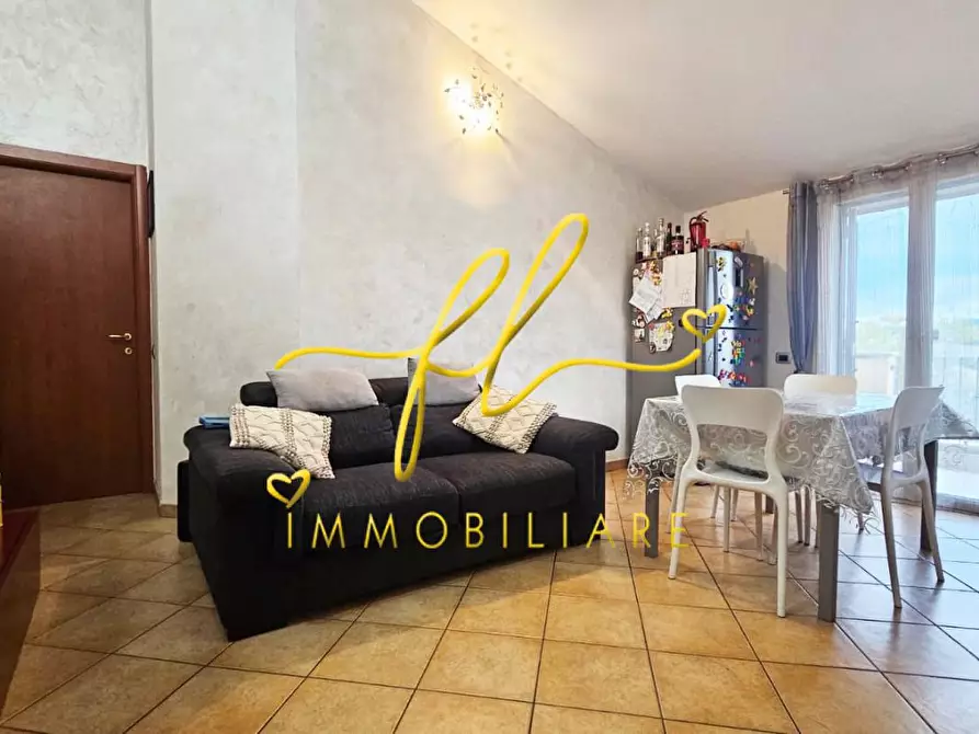 Immagine 3 di Appartamento in vendita  a Castellina Marittima