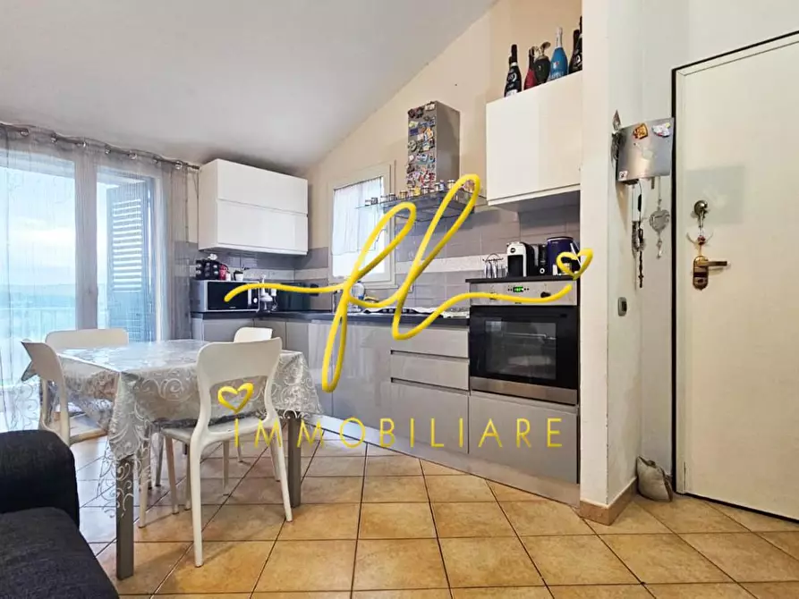 Immagine 4 di Appartamento in vendita  a Castellina Marittima