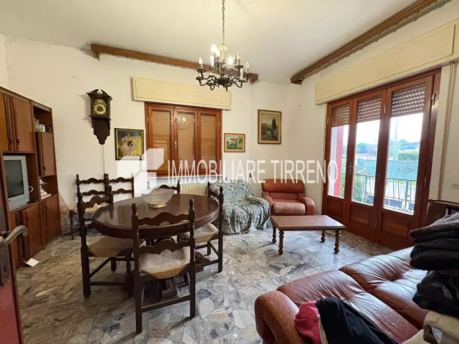 Immagine 4 di Casa indipendente in vendita  a Massa