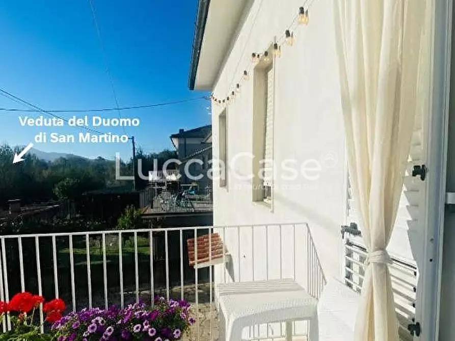 Immagine 23 di Casa bifamiliare in vendita  a Lucca