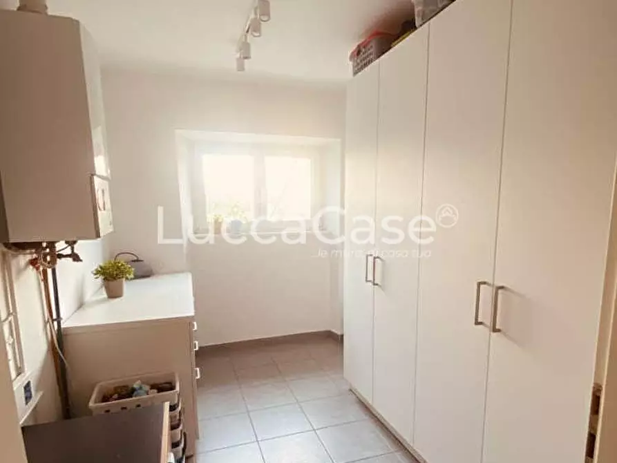 Immagine 22 di Casa bifamiliare in vendita  a Lucca