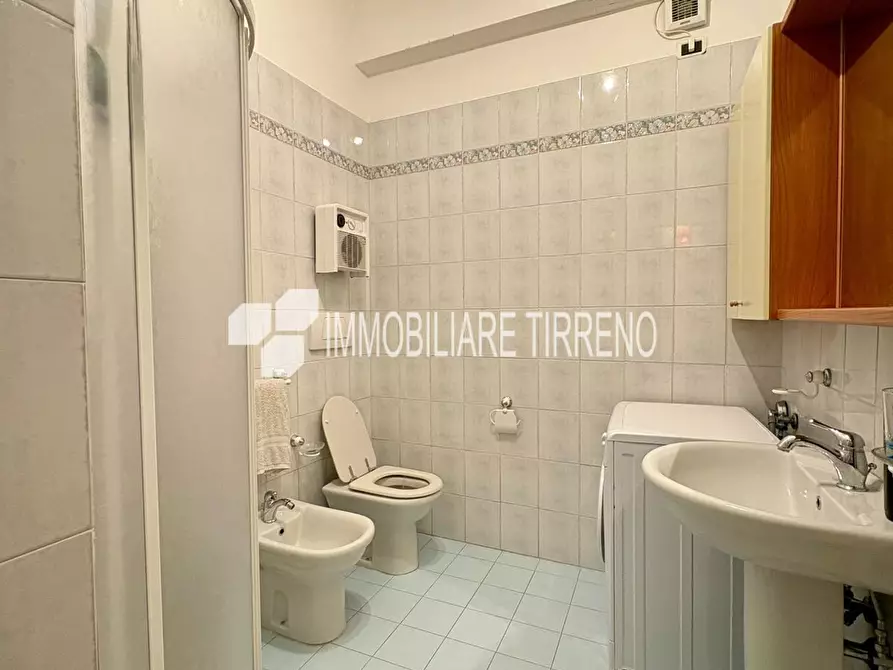 Immagine 9 di Appartamento in vendita  a Massa