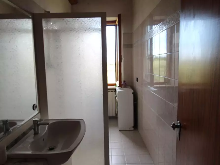 Immagine 28 di Casa indipendente in vendita  a Colle Di Val D'elsa