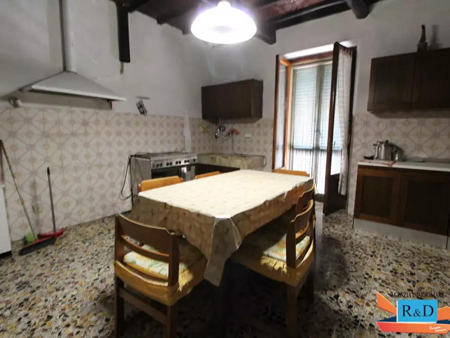 Immagine 12 di Casa indipendente in vendita  a Colle Di Val D'elsa