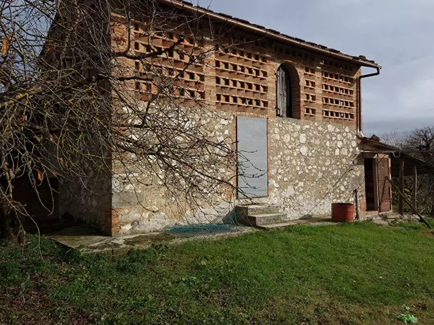 Immagine 1 di Casa indipendente in vendita  a Colle Di Val D'elsa
