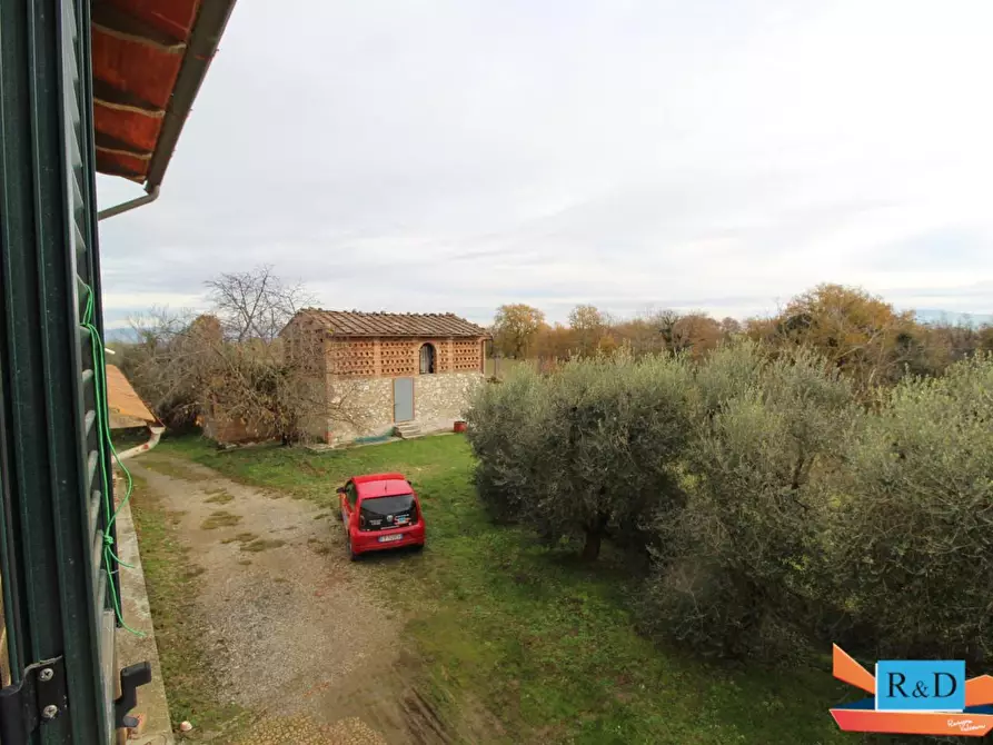 Immagine 13 di Casa indipendente in vendita  a Colle Di Val D'elsa