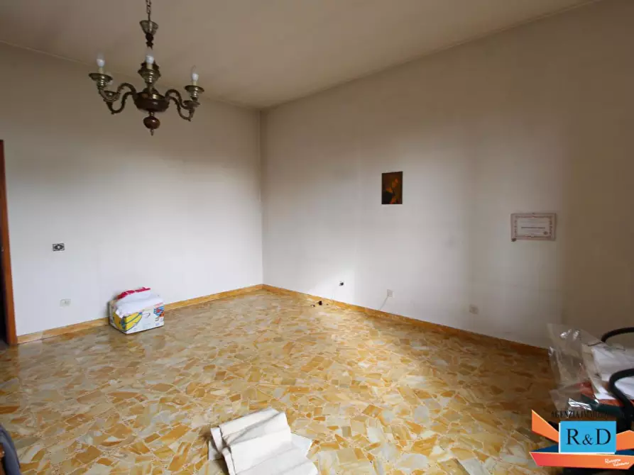 Immagine 30 di Casa indipendente in vendita  a Colle Di Val D'elsa