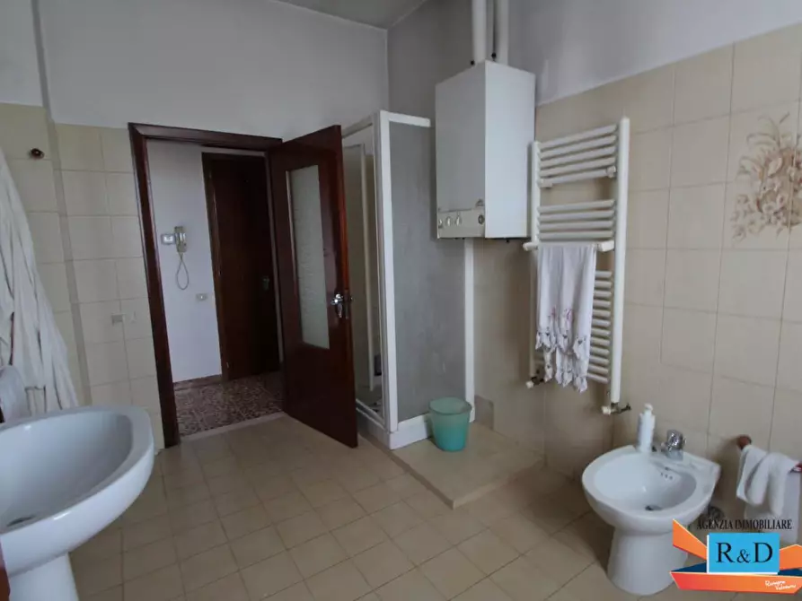 Immagine 25 di Casa indipendente in vendita  a Colle Di Val D'elsa