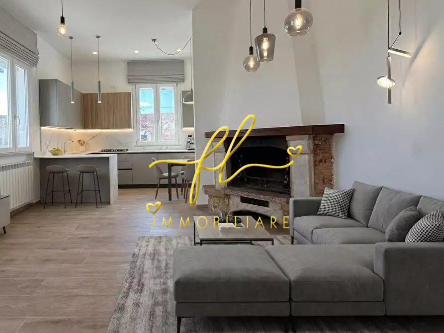 Immagine 1 di Appartamento in vendita  a Cecina