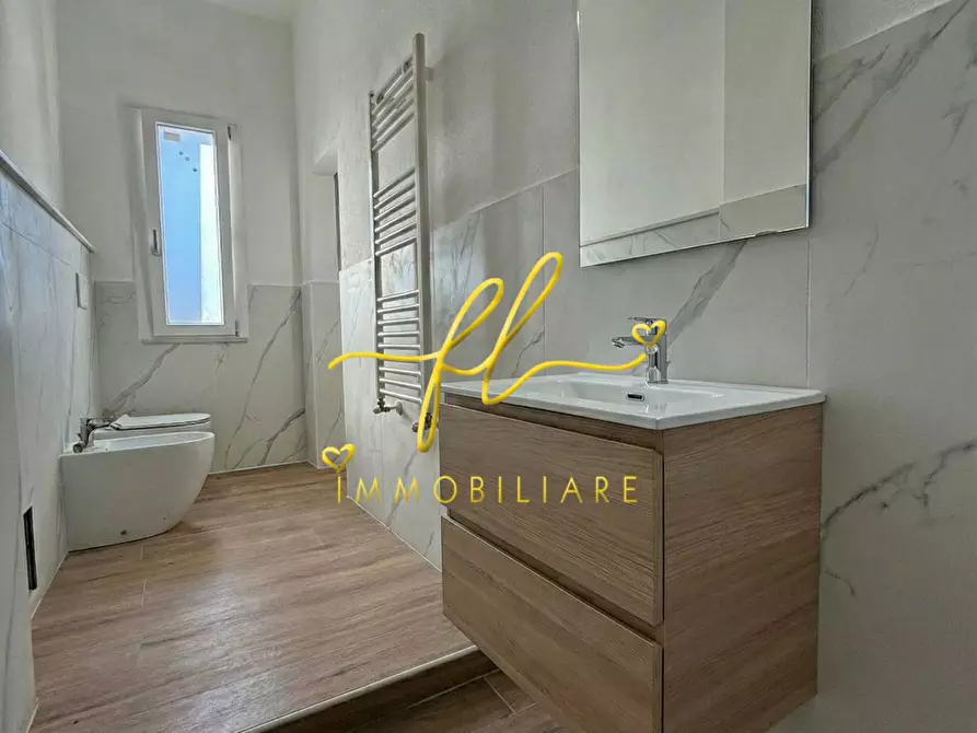 Immagine 9 di Appartamento in vendita  a Cecina