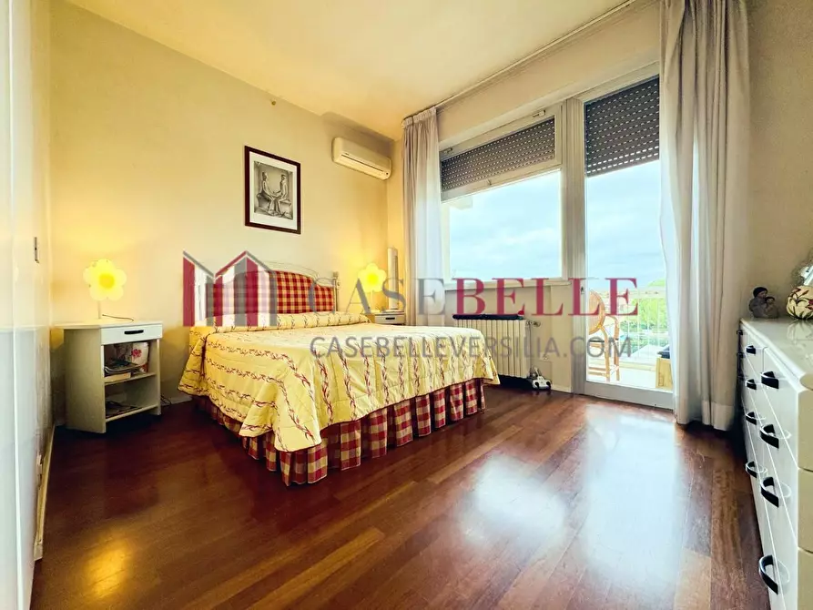 Immagine 18 di Appartamento in affitto  a Camaiore