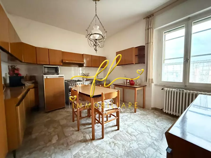 Immagine 5 di Appartamento in vendita  a Cecina