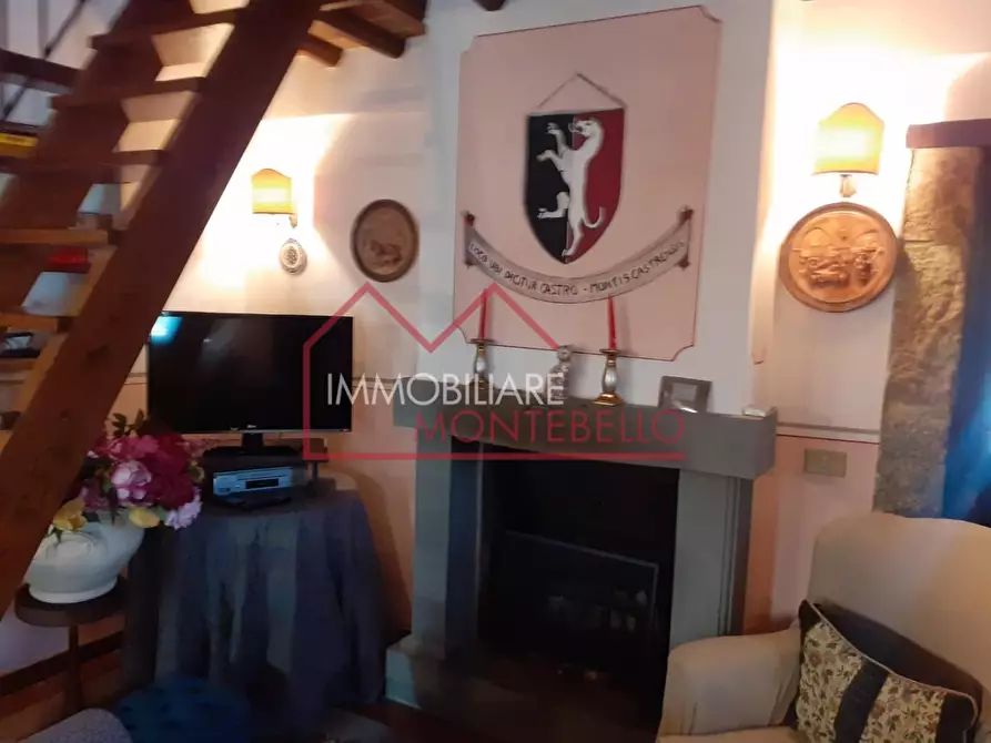 Immagine 32 di Rustico / casale in vendita  a Camaiore