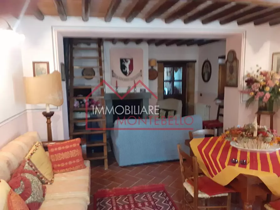 Immagine 39 di Rustico / casale in vendita  a Camaiore