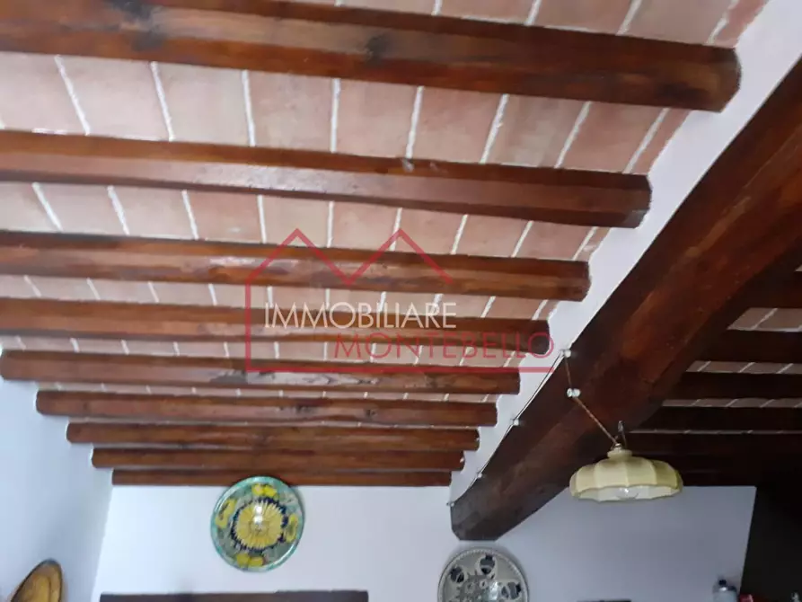 Immagine 26 di Rustico / casale in vendita  a Camaiore