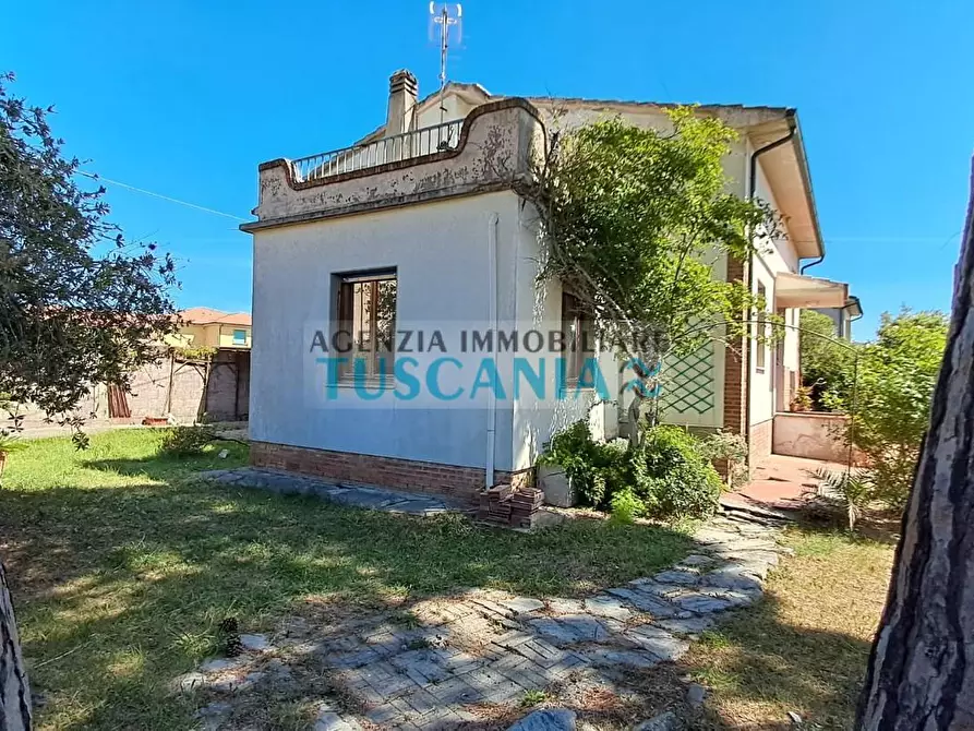 Immagine 5 di Casa indipendente in vendita  a Cecina