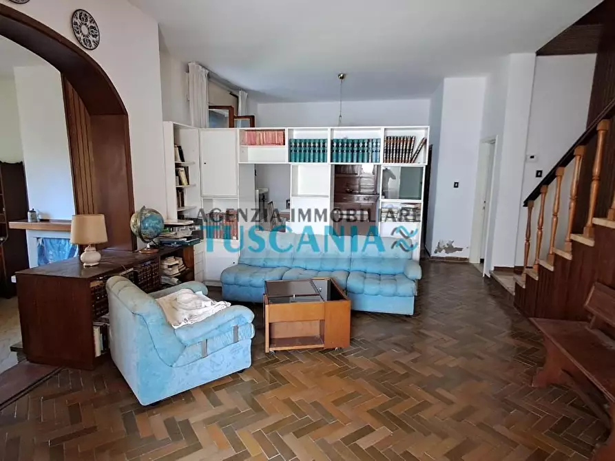 Immagine 18 di Casa indipendente in vendita  a Cecina