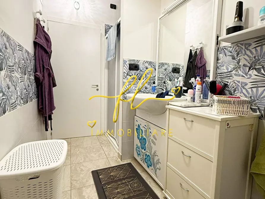 Immagine 24 di Appartamento in vendita  a Cecina