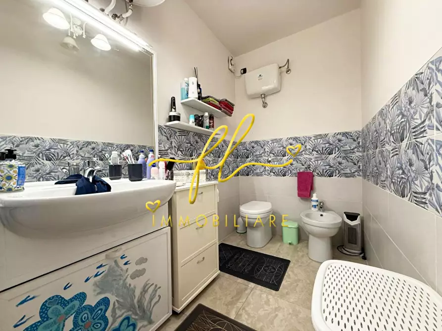 Immagine 23 di Appartamento in vendita  a Cecina