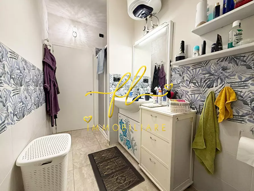 Immagine 19 di Appartamento in vendita  a Cecina