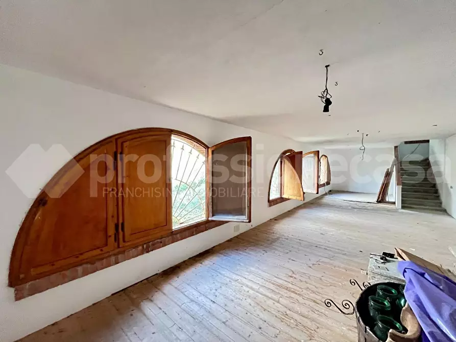 Immagine 34 di Rustico / casale in vendita  a Calci