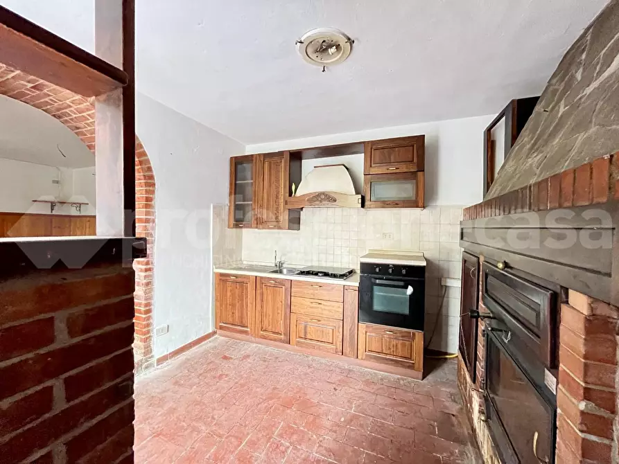 Immagine 6 di Rustico / casale in vendita  a Calci