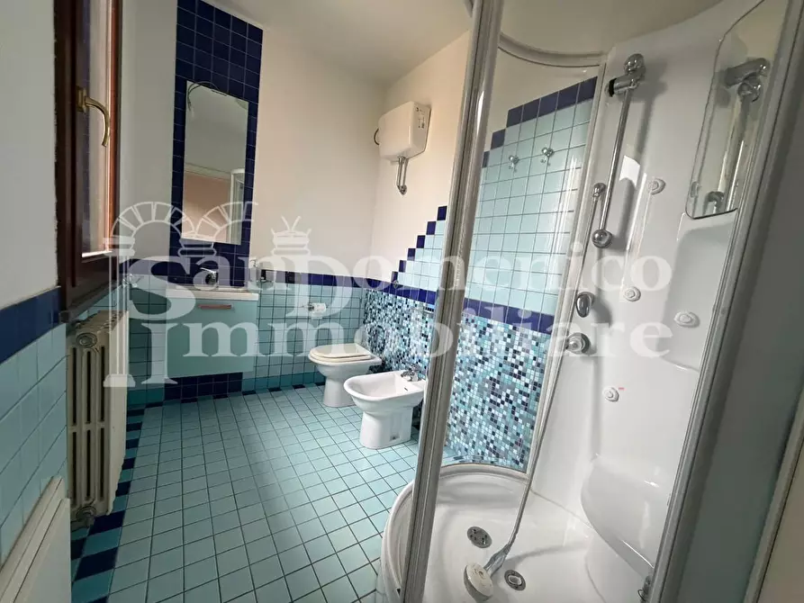 Immagine 15 di Villetta a schiera in vendita  a Cascina